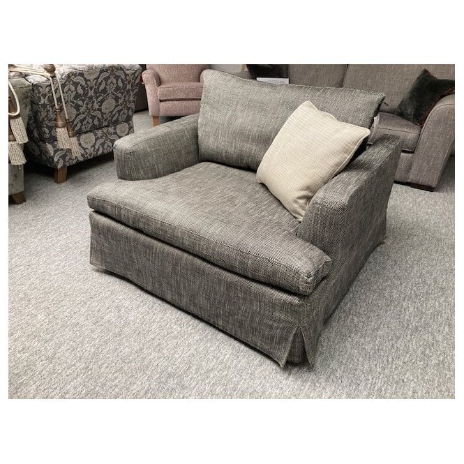Bailey Petit Snuggler Chair