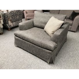Bailey Petit Snuggler Chair